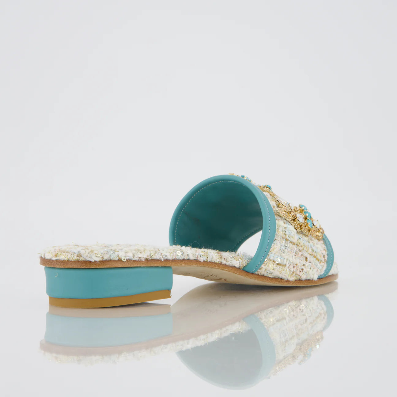 Sandalo in tessuto con accessori marini