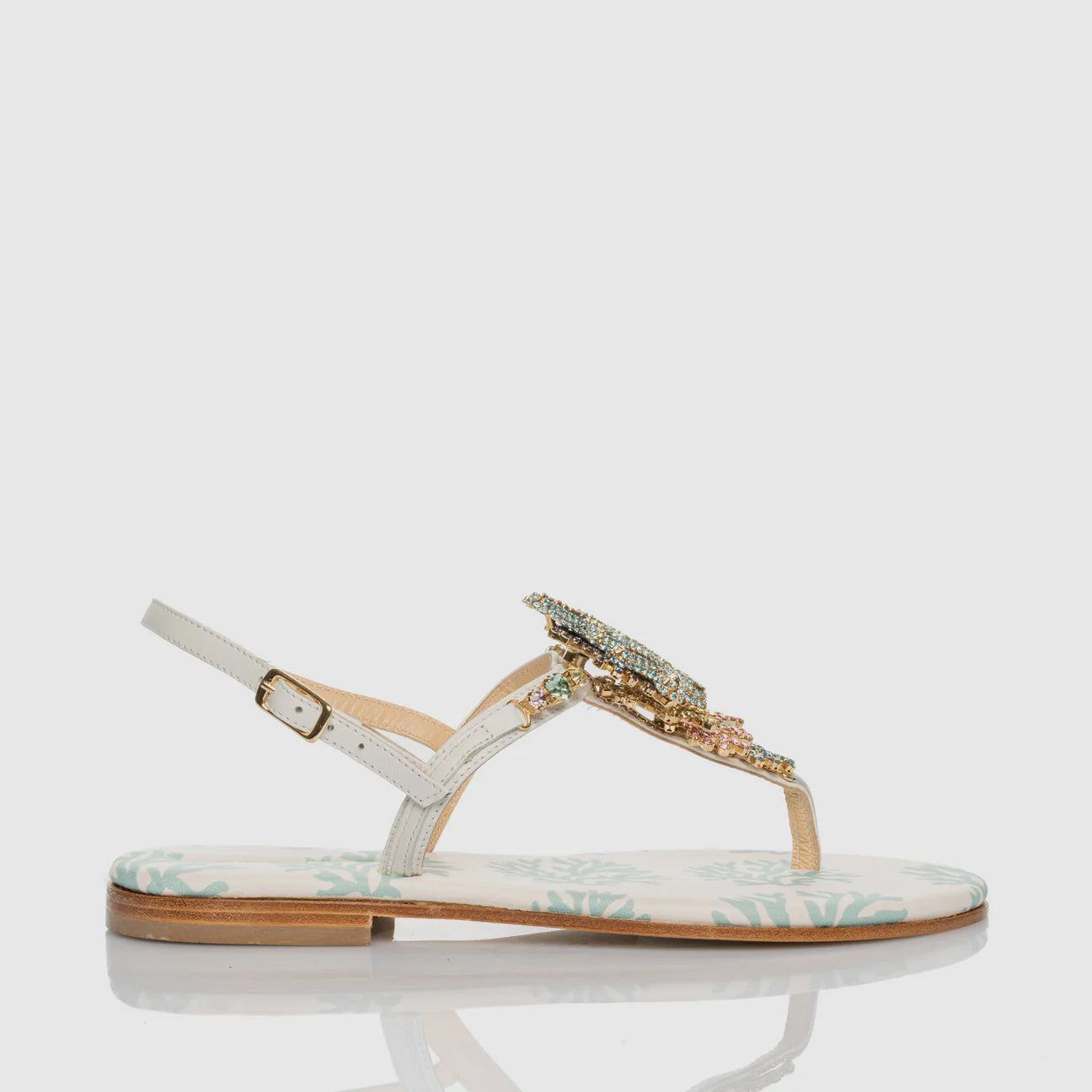 Sandalo infradito Crystal Sea con tomaia impreziosita da microcristalli multicolore